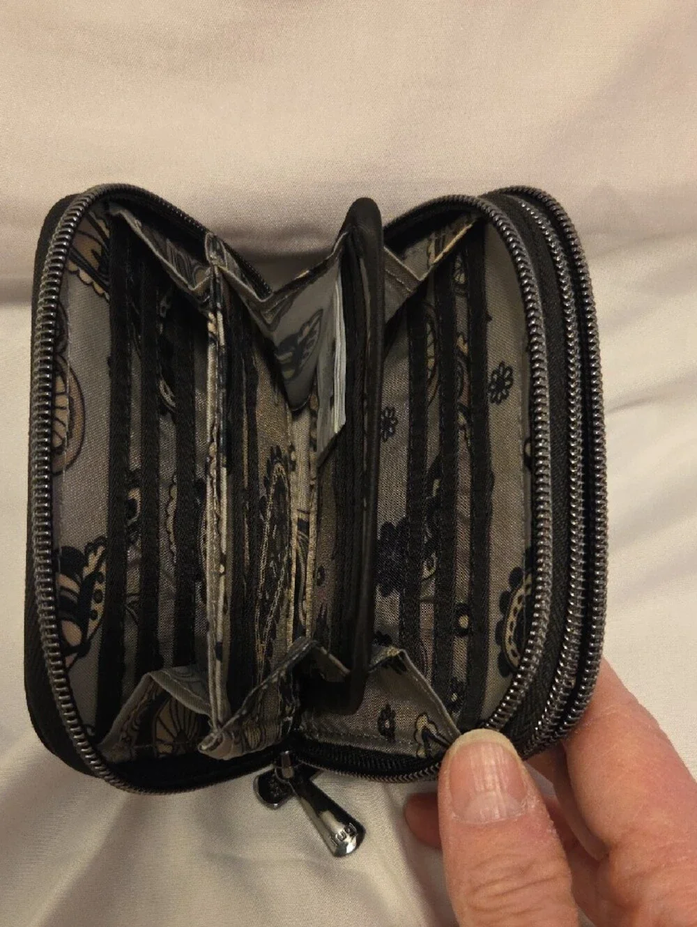 Lug Quilted Wave Pattern Black Splits